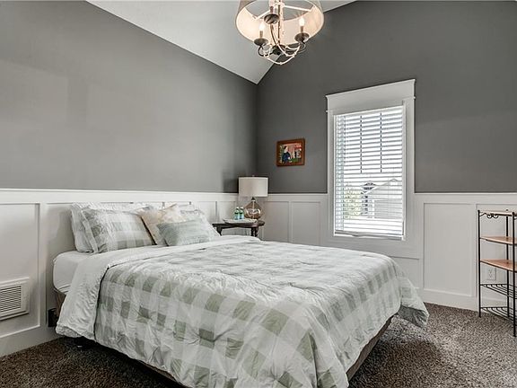 3rd image of 9710 Shady Bend Cir