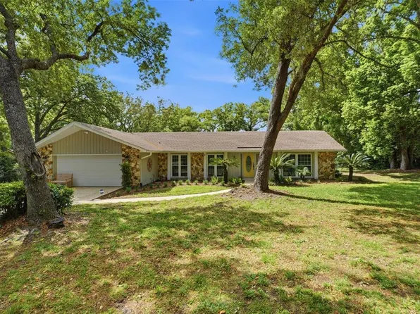 210 E Sweetwater Creek Dr, Longwood, FL 32779