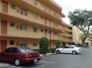 447 NE 195th St APT 117, Miami, FL 33179