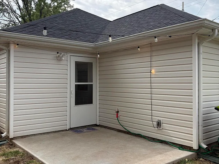 503 Rose Ave — Photo 18