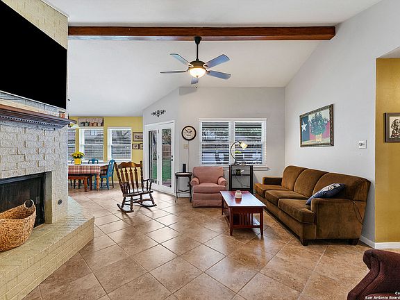 5th image of 317 PAISANO ST