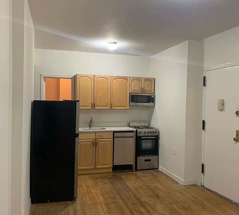 1st image of 316 E 49th St APT 2E