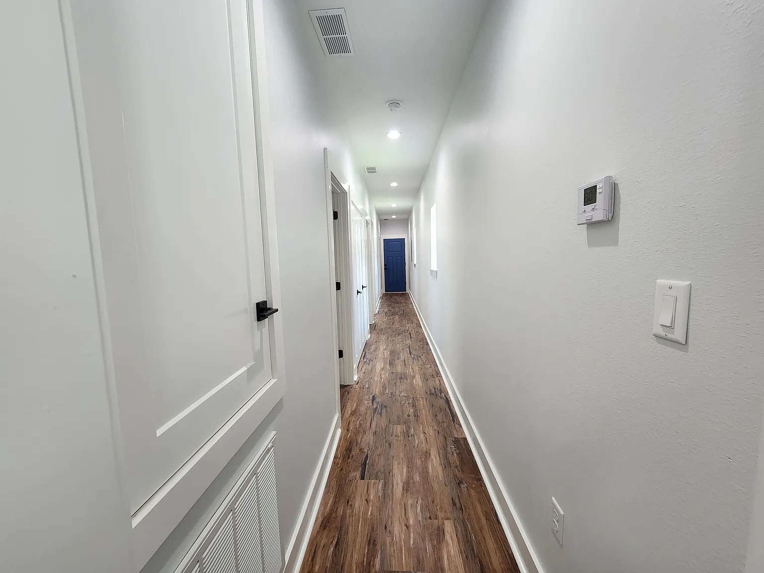 3 bed, 1344 sqft, $2,250 — Photo 4