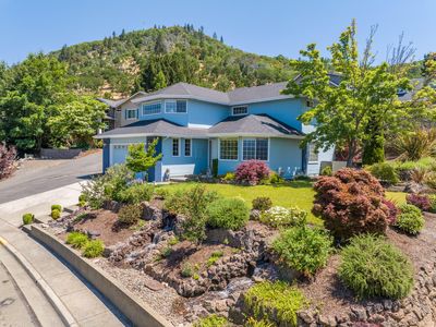 875 NE Tokay Hts, Grants Pass, OR, 97526