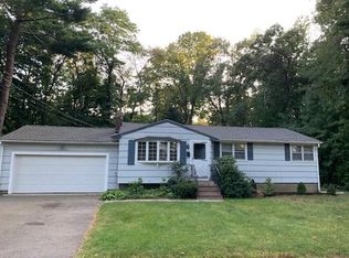 4 Pontiac Rd, Walpole, MA 02081