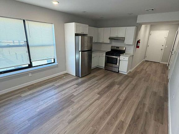2nd image of 135 Pearl St #305
