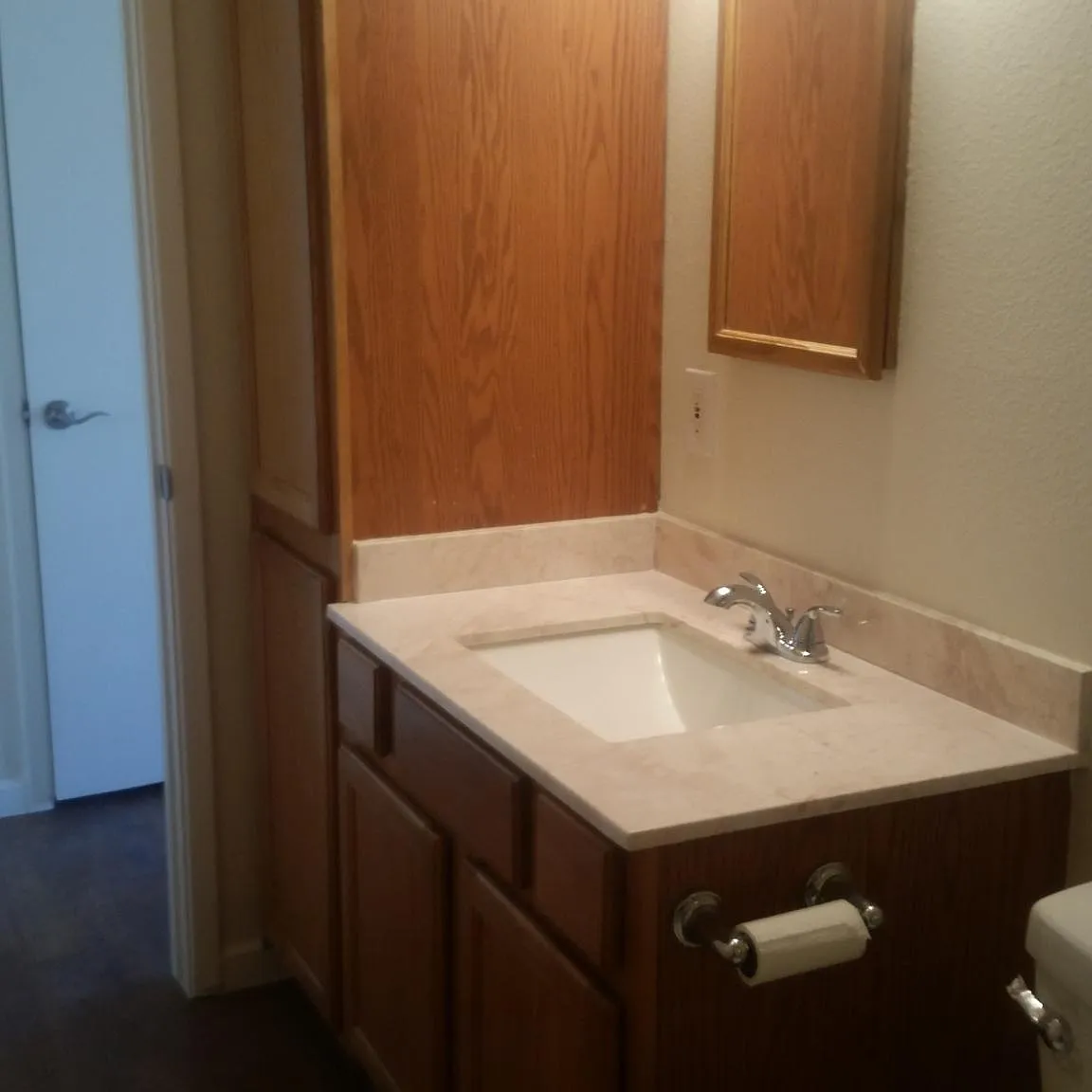 2 bed, 820 sqft, $1,375 — Photo 3