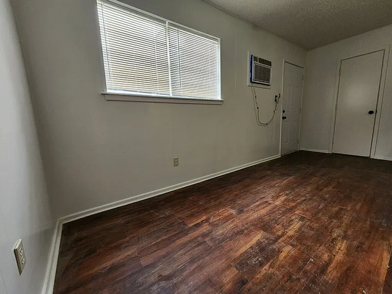 306 N Toledo Ave — Photo 18