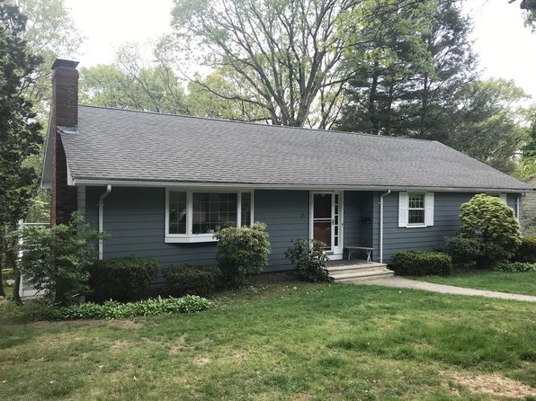 24 Circle Rd
