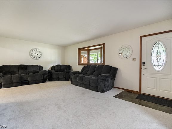 2nd image of 13795 Overcrest St NE