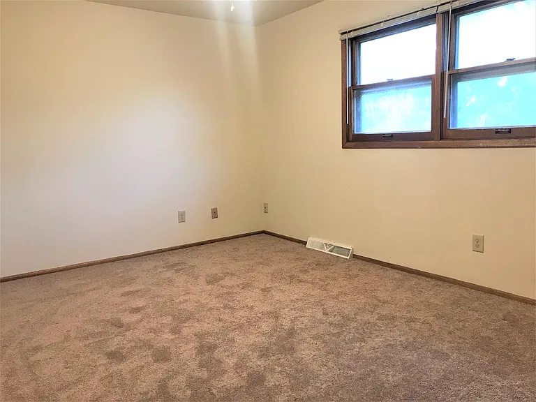 2841 Coolidge St — Photo 9