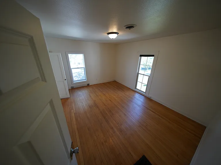 613 S Dewey St #1 — Photo 14