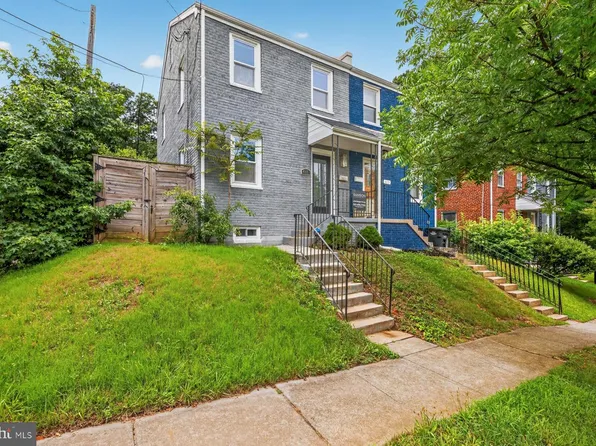 417 Burbank St SE, Washington, DC 20019