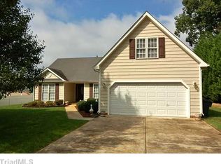 5303 Brookstead Dr, Summerfield, NC 27358
