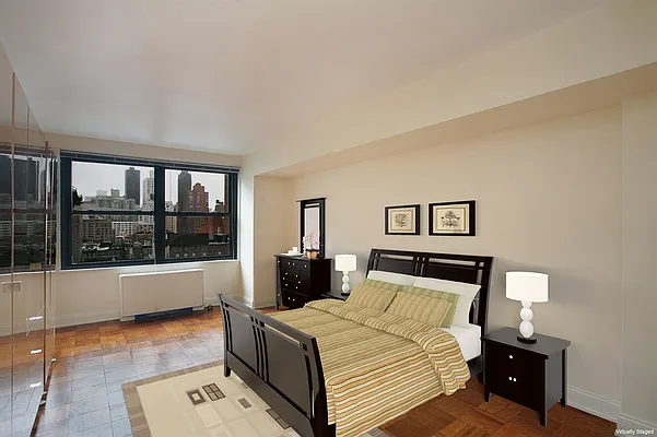 Sold by Corcoran | media 16