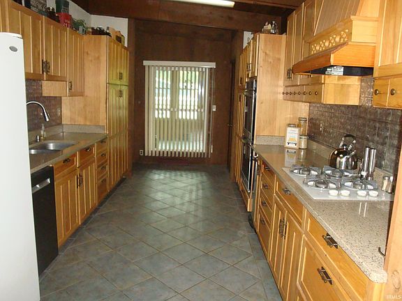 5th image of 2203 Willow Springs Rd