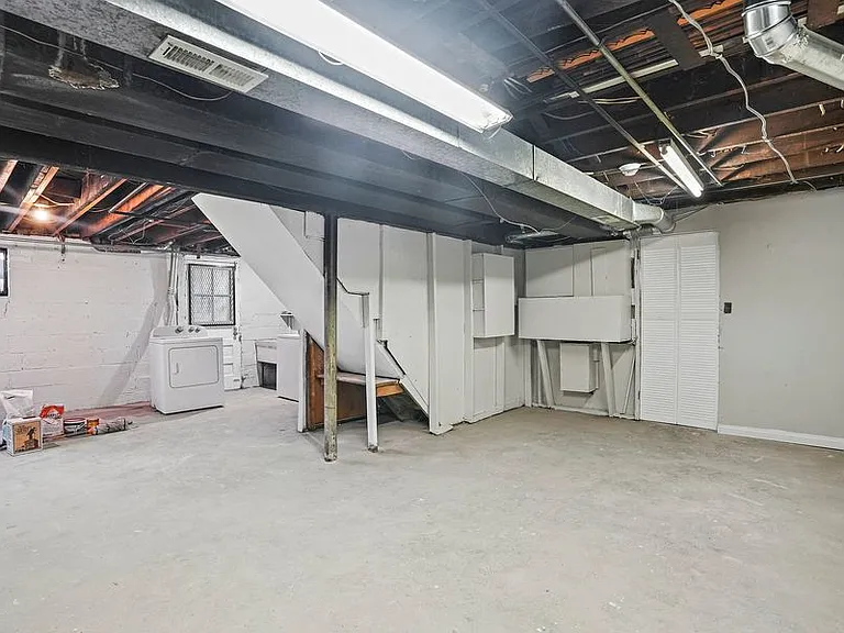 813 Hilltop Ter SE — Photo 34