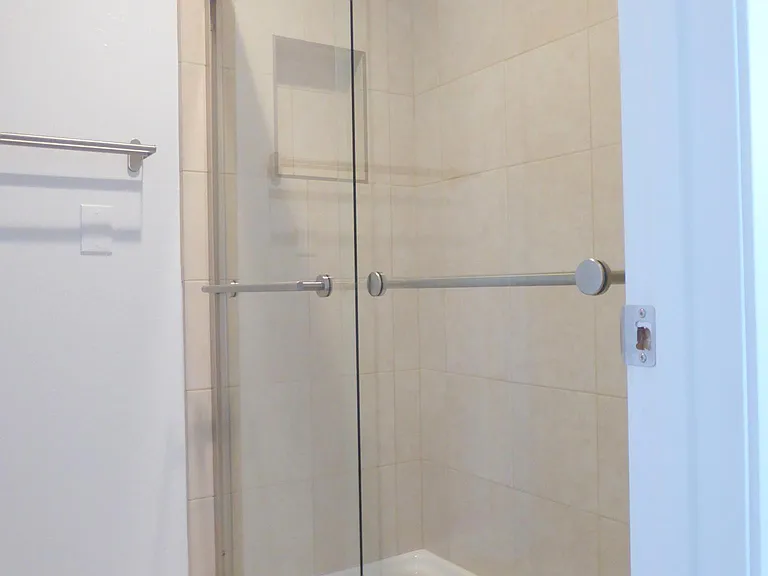 521 Hope Ter #4 — Photo 9