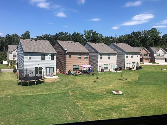 3rd image of 63 Greenfield Dr