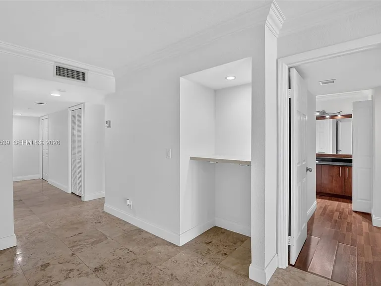 359 Lakeview Dr #102 — Photo 10