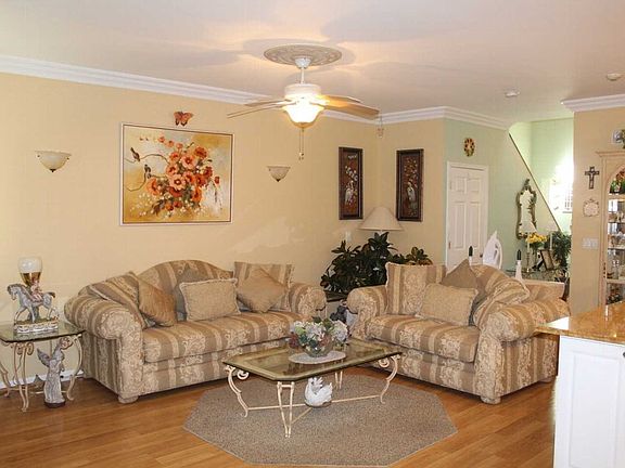 5th image of 54 Oyster Cove Ln