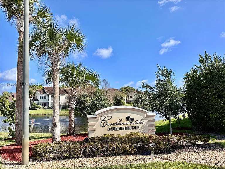 815 W Boynton Beach Blvd #11202 — Photo 22