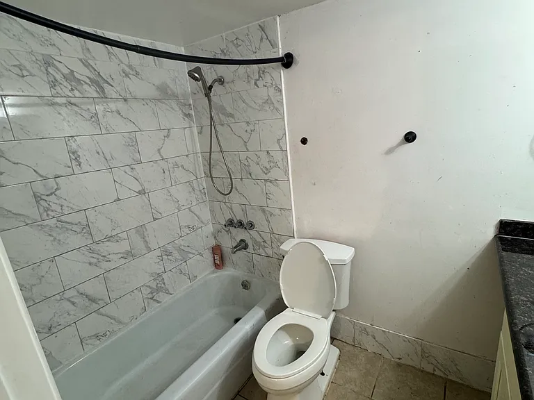 6200 Riverside Dr #525 — Photo 7