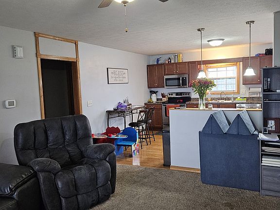 5th image of 204 W Kentucky Ave