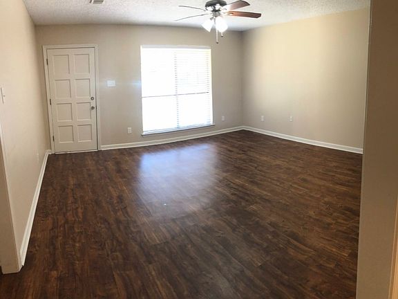 4th image of 13067 Heather Dr