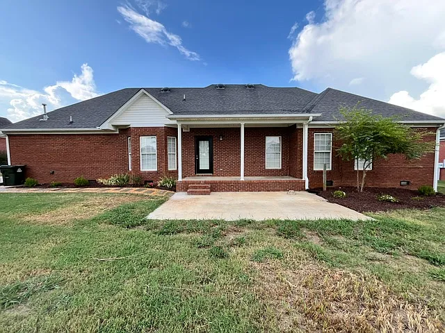 17916 Remington Dr — Photo 6