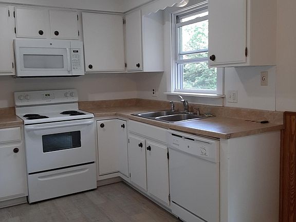 5th image of 1101 Knoll Crest Ct
