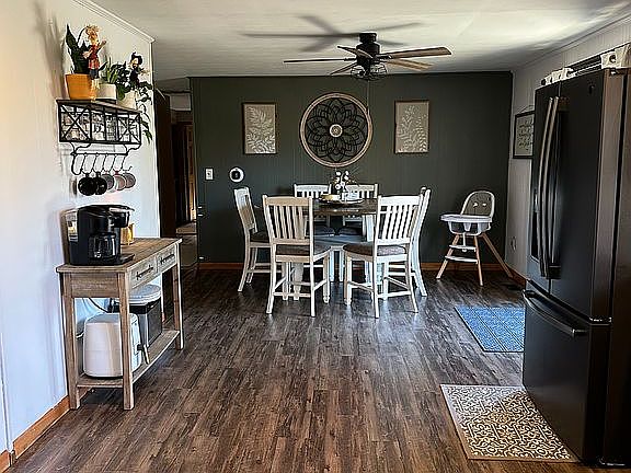 5th image of 433 N Woodland Heights Dr