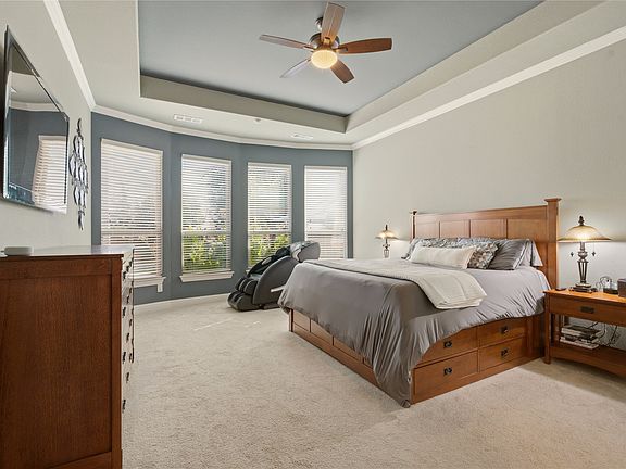 5th image of 7124 Comal Dr