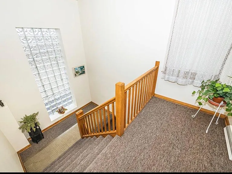 8333 Trumbull Ave #2 — Photo 4