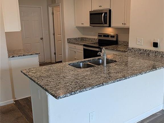 3rd image of 4035 Meredith Woods Ln