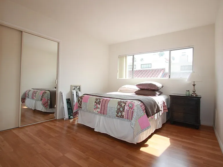 1728 Montana Ave #19 — Photo 16