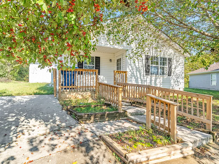 6941 Crusero Ln — Photo 2