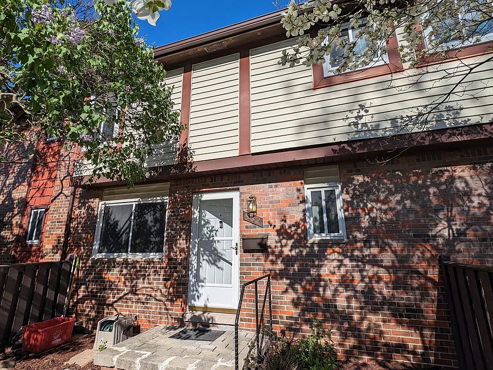 1st image of 532 Terrace Ln