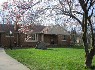 5885 Okemos Rd, East Lansing, MI 48823