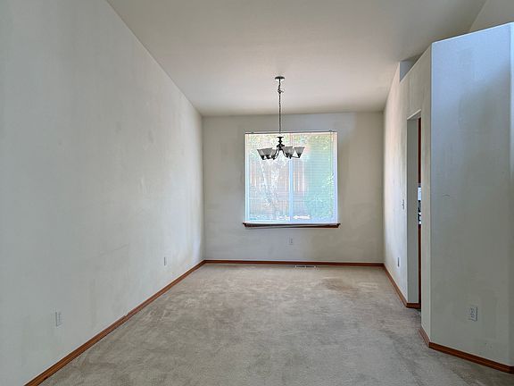4th image of 2310 189th Pl SW
