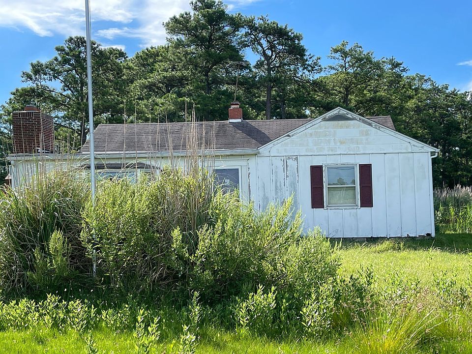 1st image of 2845 Crocheron Rd