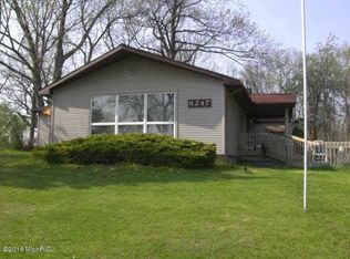 6247 Us Highway 223, Manitou Beach, MI 49253