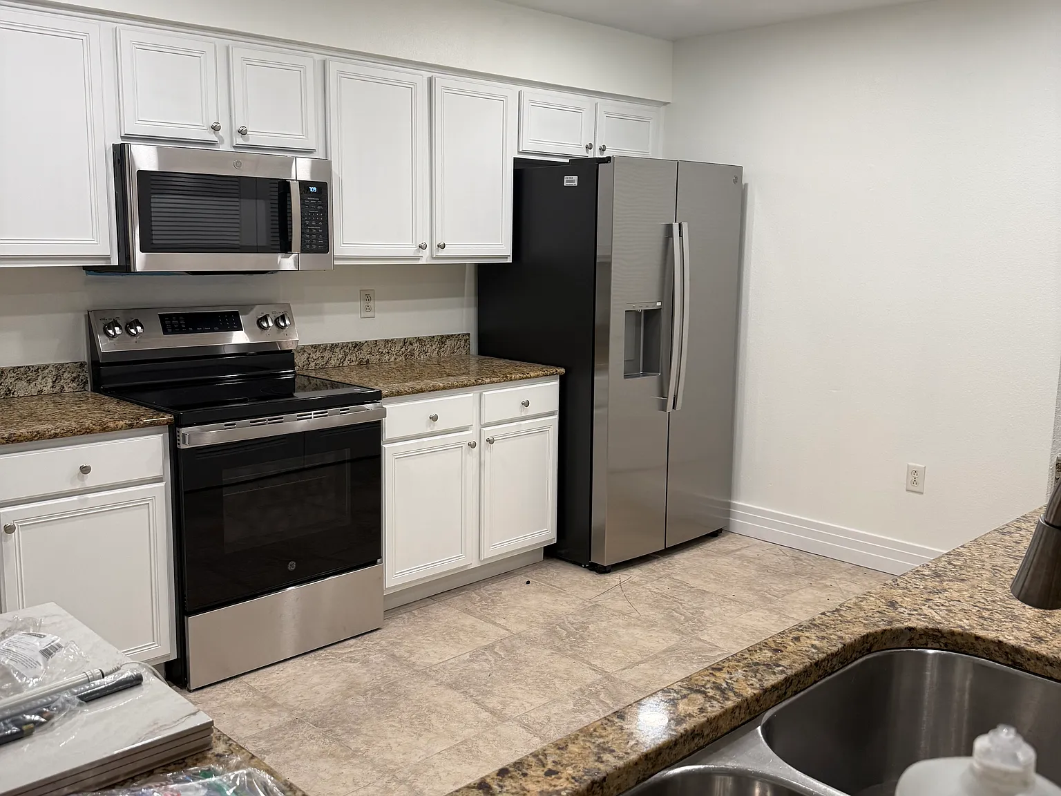 2 bed, 1675 sqft, $3,200 — Photo 2