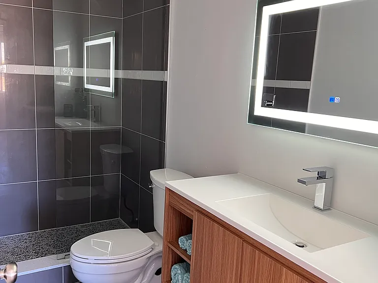 370 Riverfront Dr #2 — Photo 11