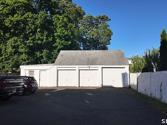 5th image of 153 Washington Avenue