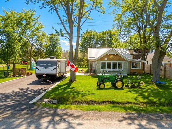 3412 Locust St, Pt Colborne, ON L3K 5V3