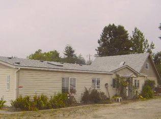 16498 Lovell Ln, Brookings, OR 97415