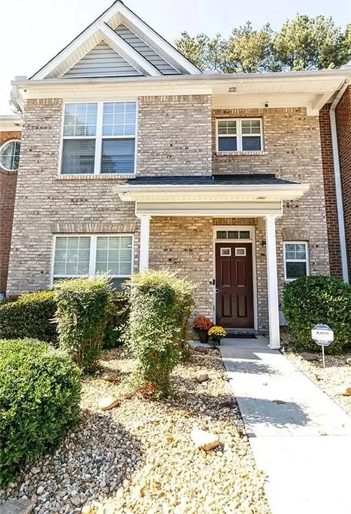 Room in 3 Bedroom Home at Austin Park Cir — Photo 4