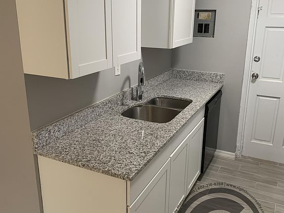 4th image of 1086 Hibiscus Ct APT 24