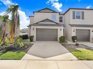 821 Royal Empress Dr, Ruskin, FL 33570